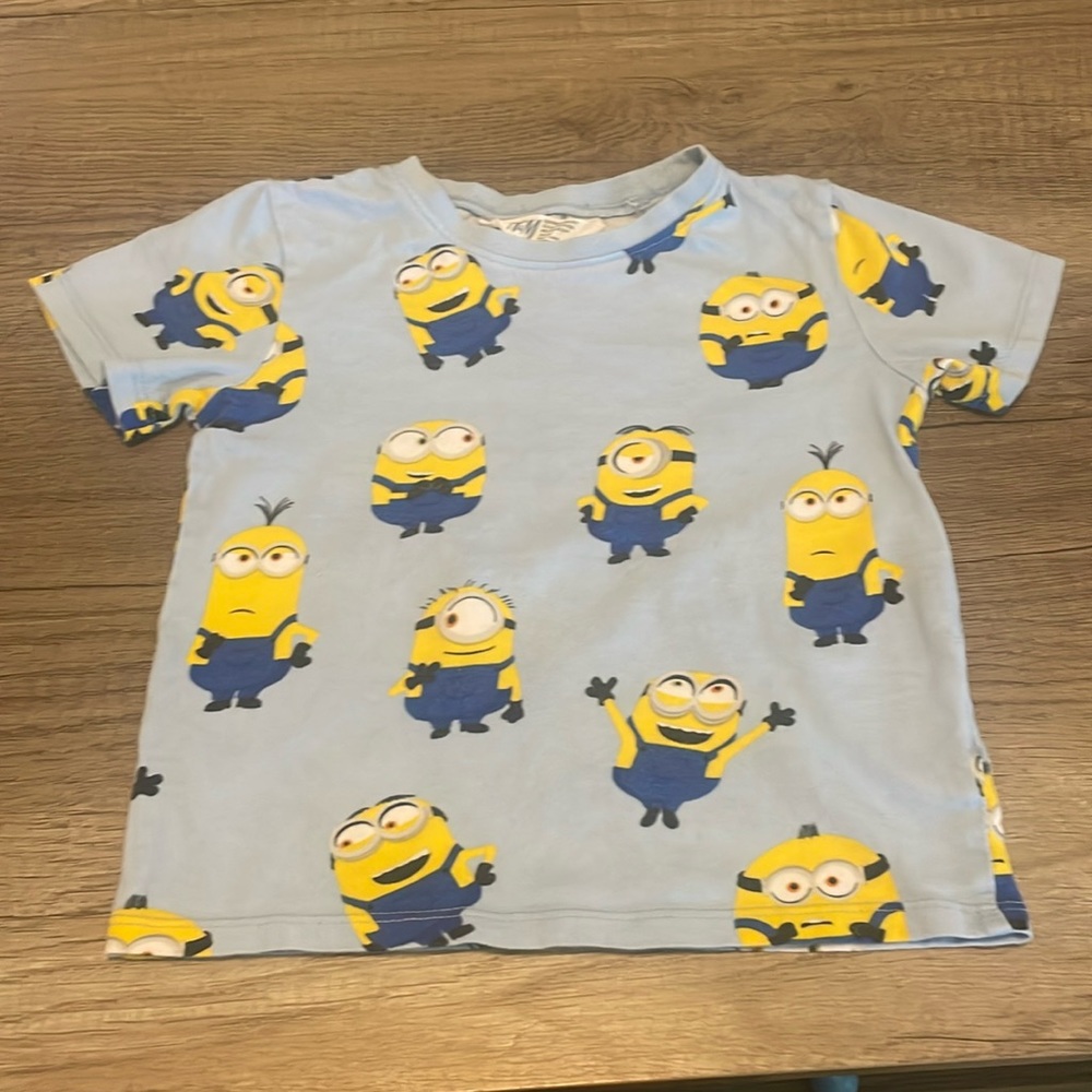Minions tee shirt